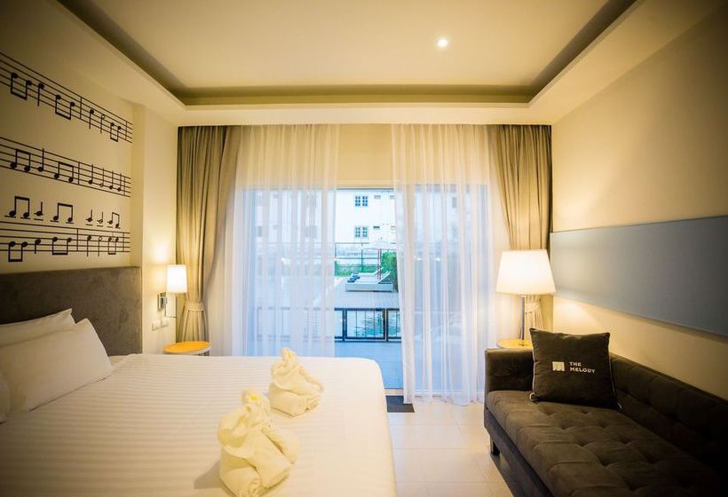 Hotel The Melody Phuket 12