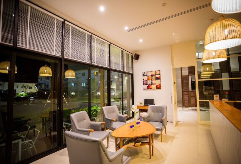 Hotel The Melody Phuket 17