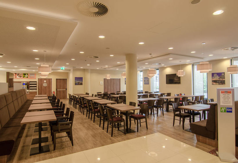 Hotel Holiday Inn Express Düsseldorf - City 19