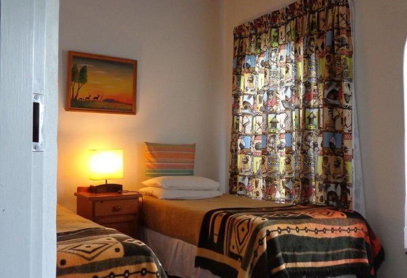 Pension Treetops & Treats Guest House 12