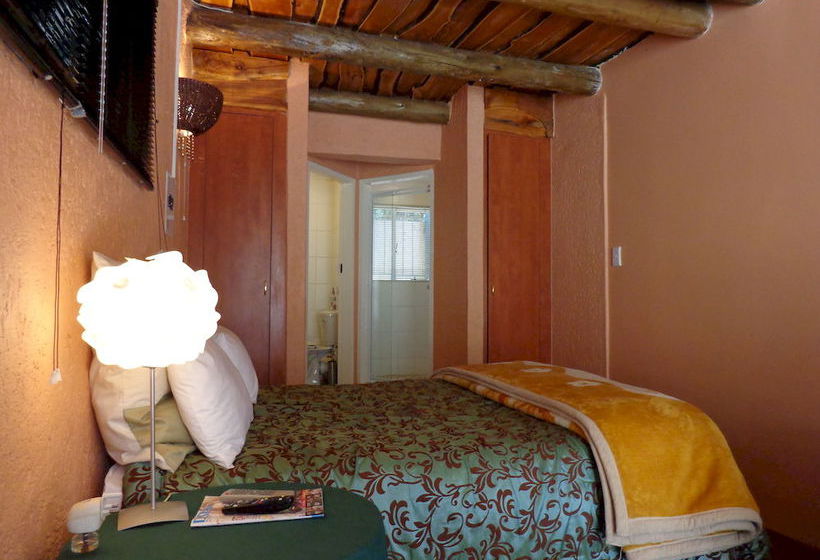 Pension Treetops & Treats Guest House 20