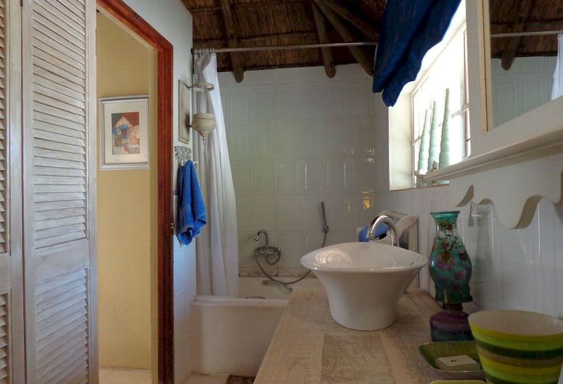 Pension Treetops & Treats Guest House 5