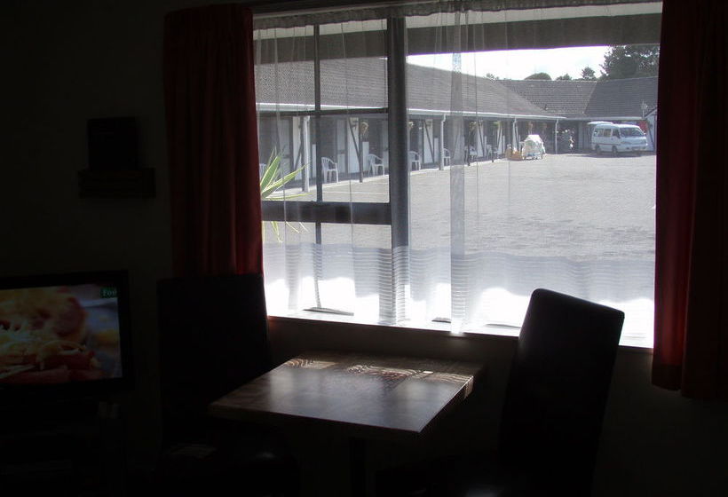 ASURE Chelmswood Motel Taupo 13