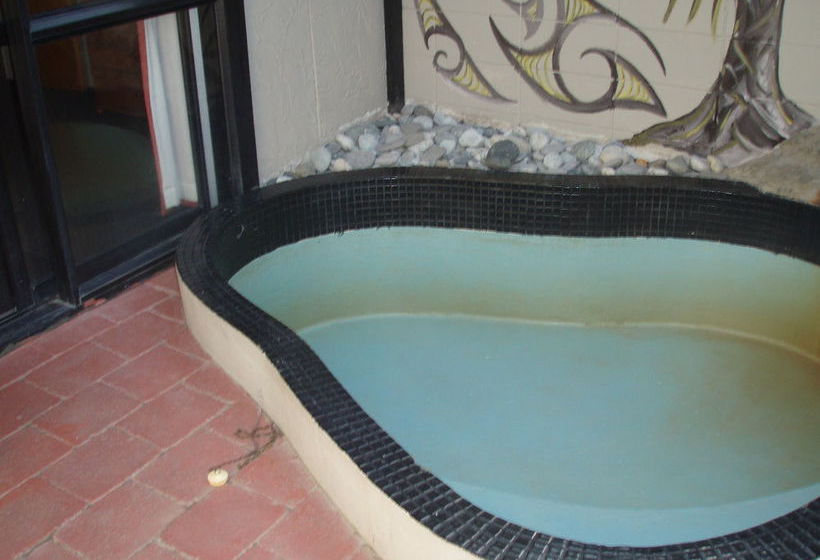 ASURE Chelmswood Motel Taupo 14