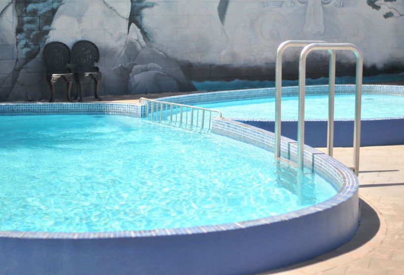 ASURE Chelmswood Motel Taupo 2