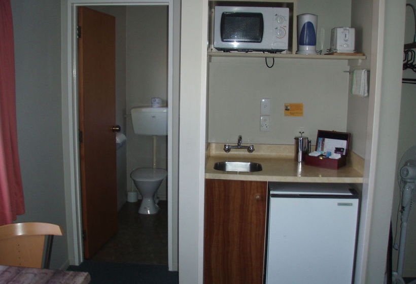 ASURE Chelmswood Motel Taupo 8