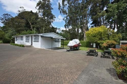 Motel Aspire Queens Park 3