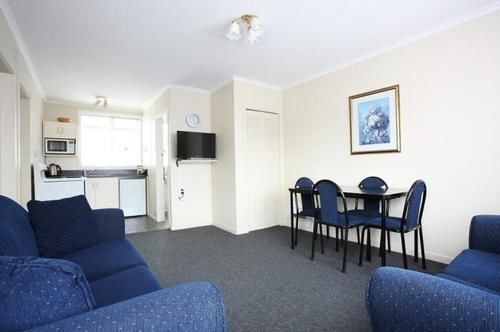 Motel Aspire Queens Park 6