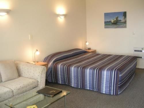 Tuscany On Thames Motel