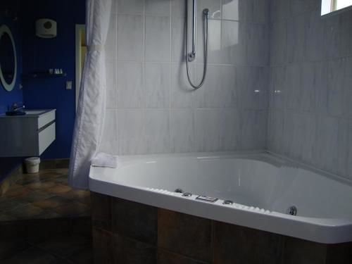 Tuscany On Thames Motel 2