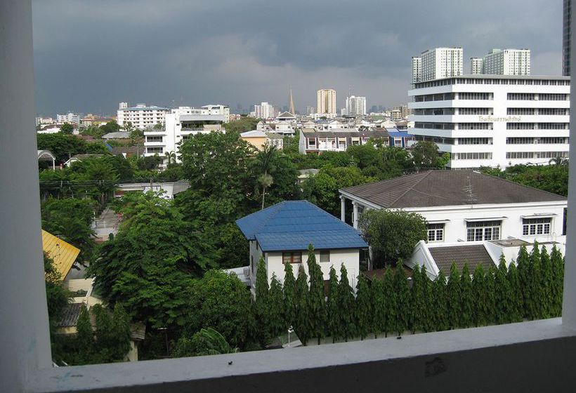 Hotel Komol Residence Bangkok 17