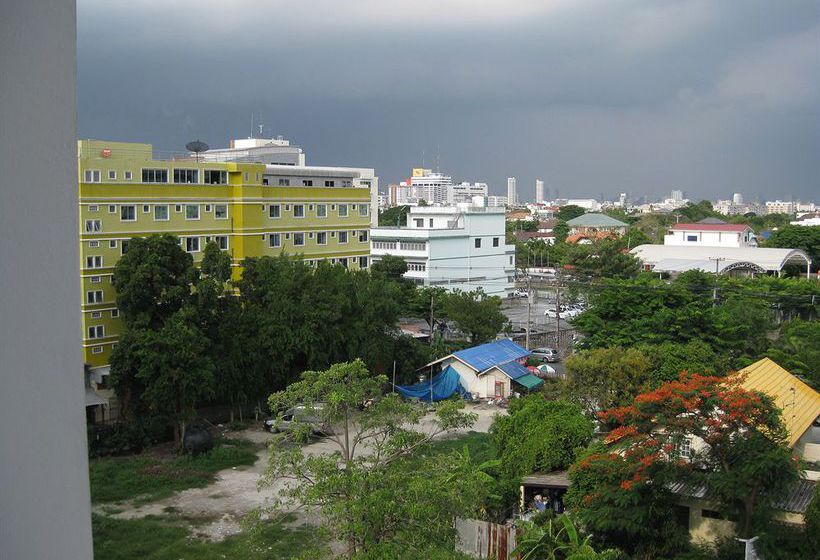 Hotel Komol Residence Bangkok 7