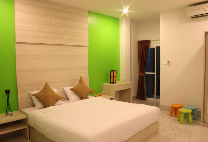 Hotel The Fifth Residence 19