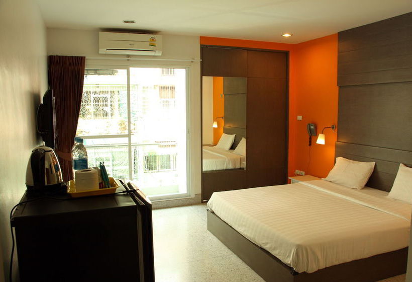 Hotel The Fifth Residence 6