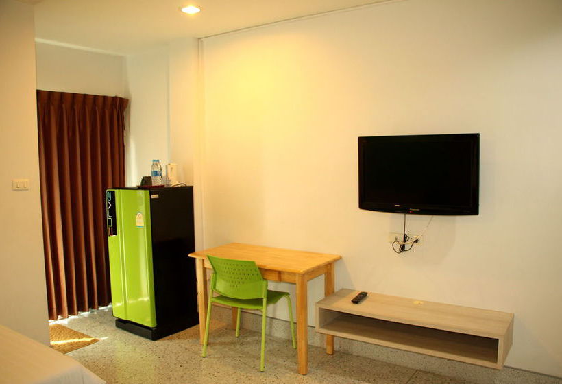 Hotel The Fifth Residence 9