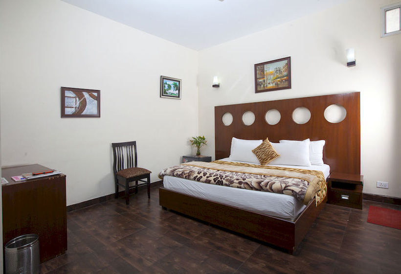 Inn Oyo Premium Medanta 2 10