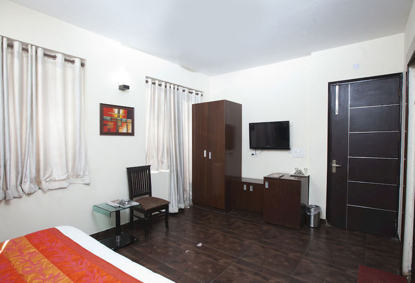 Inn Oyo Premium Medanta 2 2
