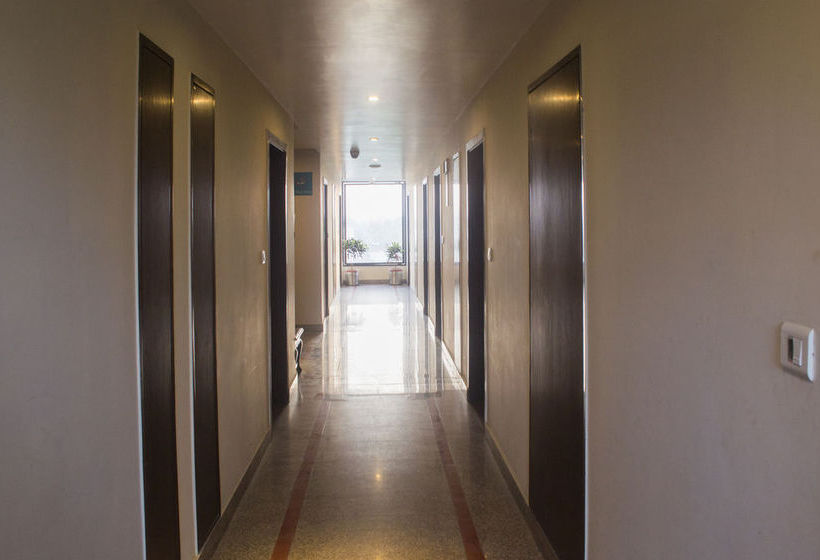 Inn OYO Premium Varanasi Railway Station 10