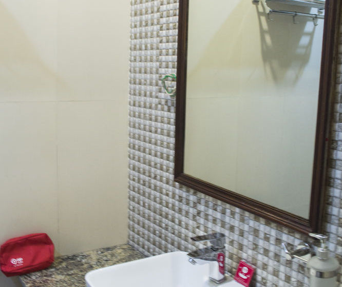 Hostal OYO Rooms Sankat Mochan Temple 12