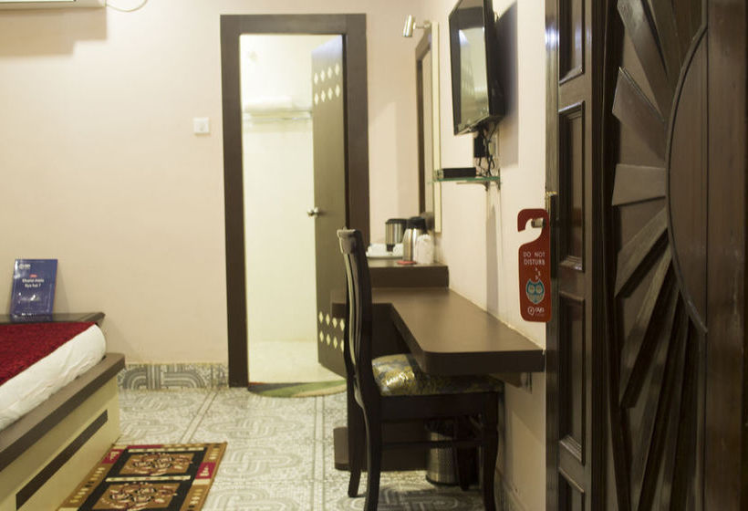 Hostal OYO Rooms Sankat Mochan Temple 4