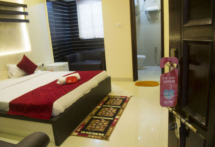 Hostal OYO Rooms Sankat Mochan Temple 9
