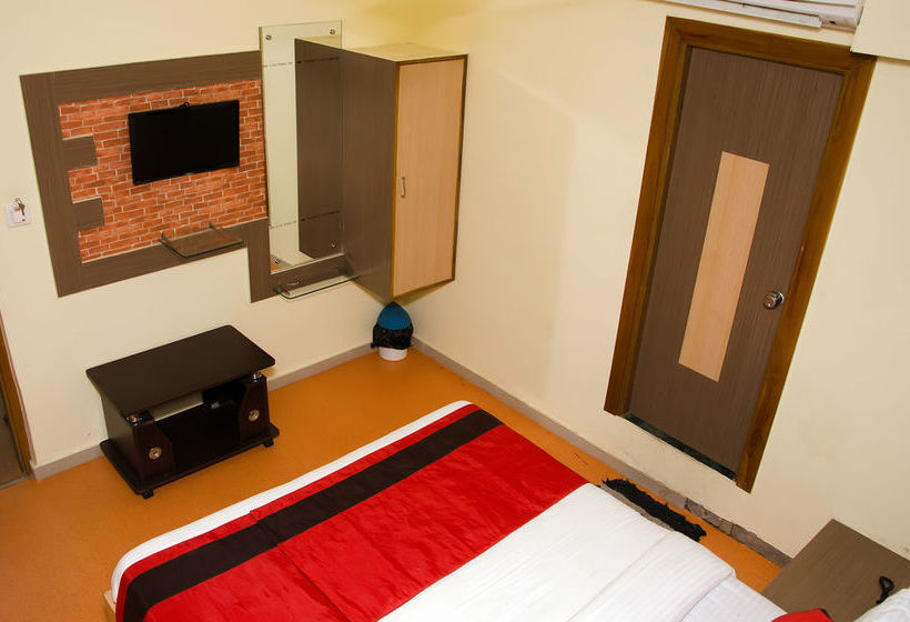 Inn OYO Rooms Prahlad Nagar Garden 4