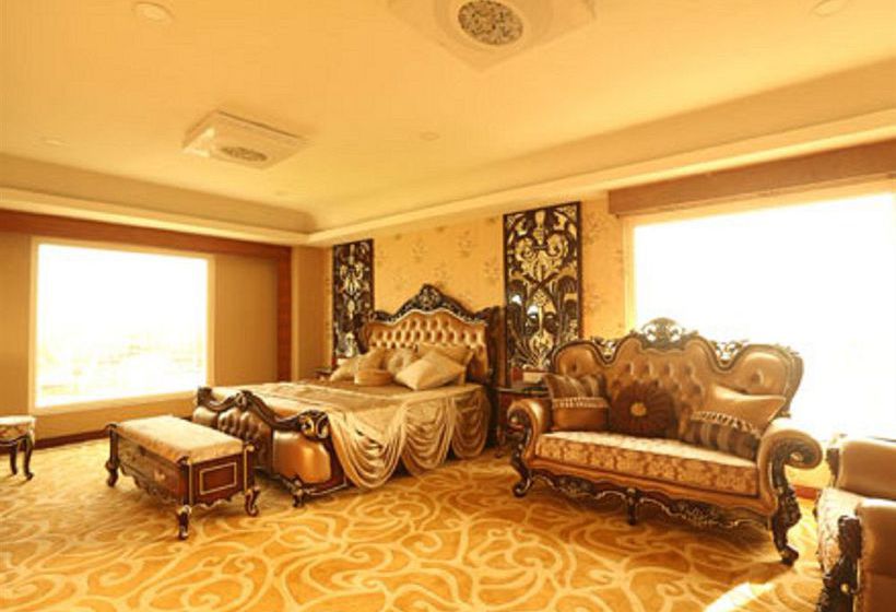 Hotel Chennai Le Palace 15