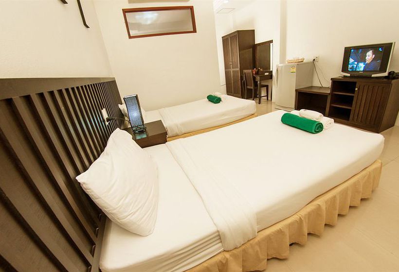 The Green Beach Resort 15