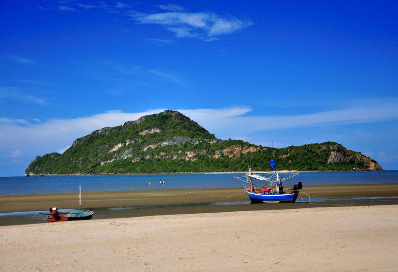 The Green Beach Resort 20