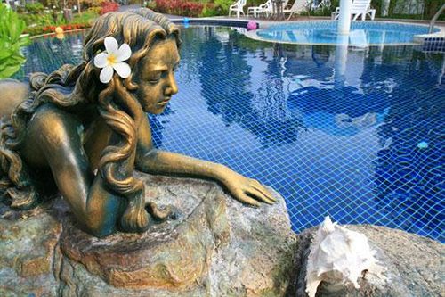 Baan Montra Beach Resort 20