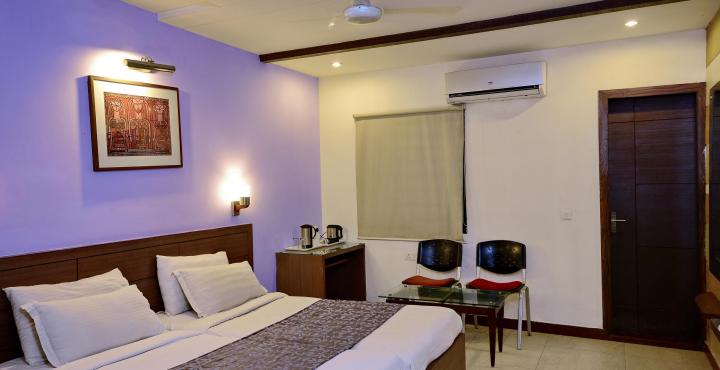 Hotel Crystal Retreat 12