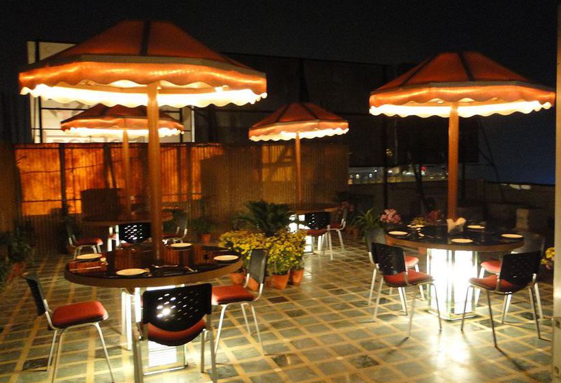 Hotel Crystal Retreat 3