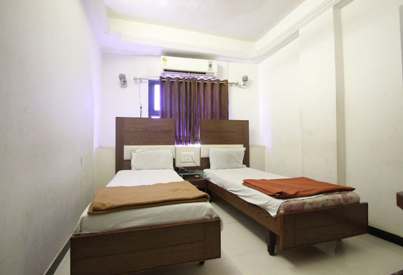 Hotel Kanchan Palace 11