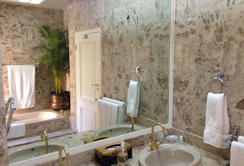 Bed and Breakfast The Munro Boutique 16