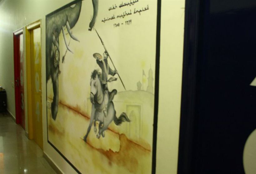 Hostel Zostel Agra 11