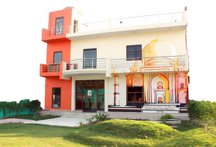 Hostel Zostel Agra 4