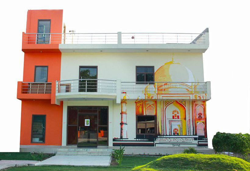 Hostel Zostel Agra 9
