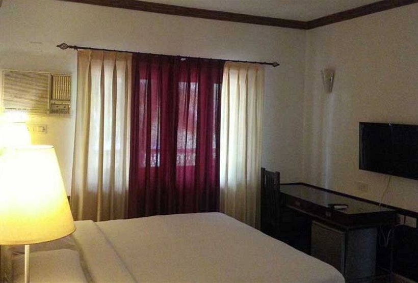 The Camelot Royale 2