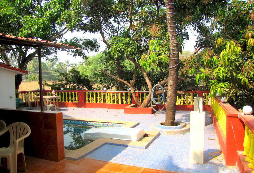 Pension Casa Dos Reis Beach Resort 5