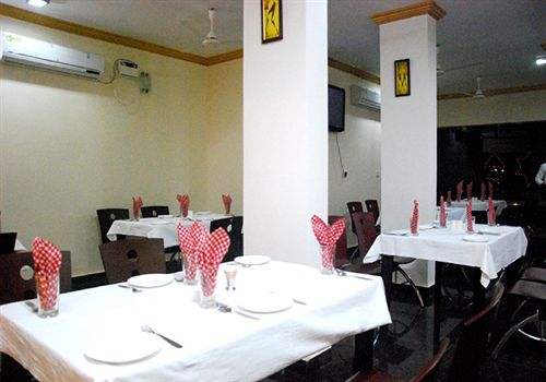 Hotel Shivam Resort 10