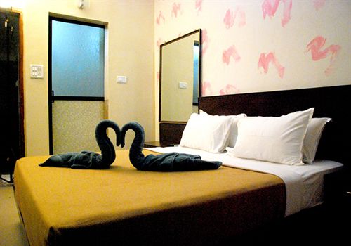 Hotel Shivam Resort 11