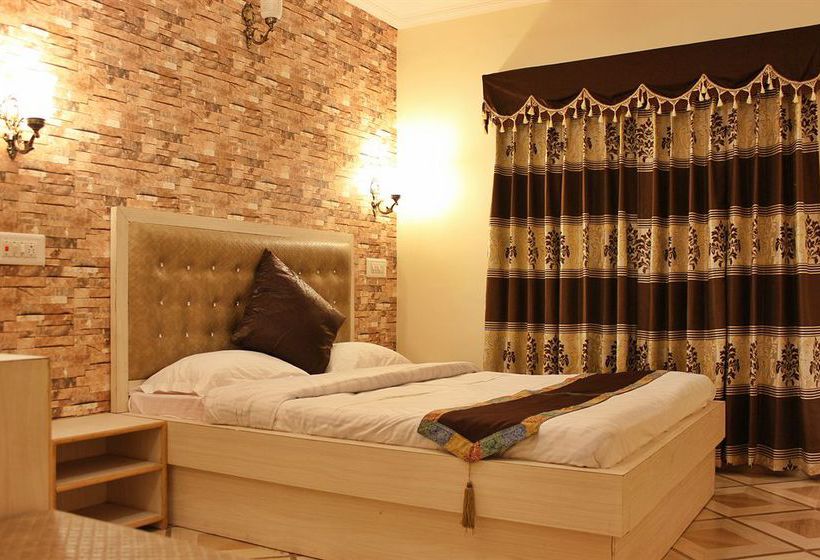 Hotel Walisons Resort 13