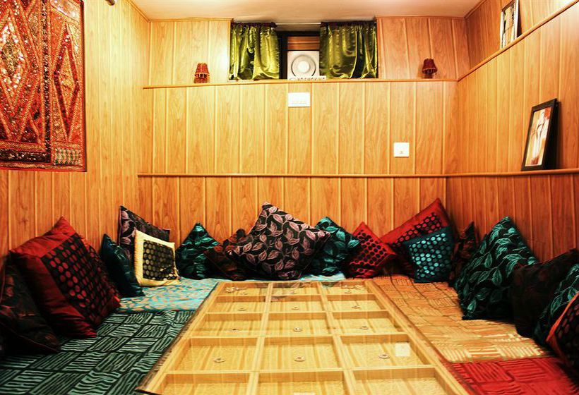 Hotel Walisons Resort 17