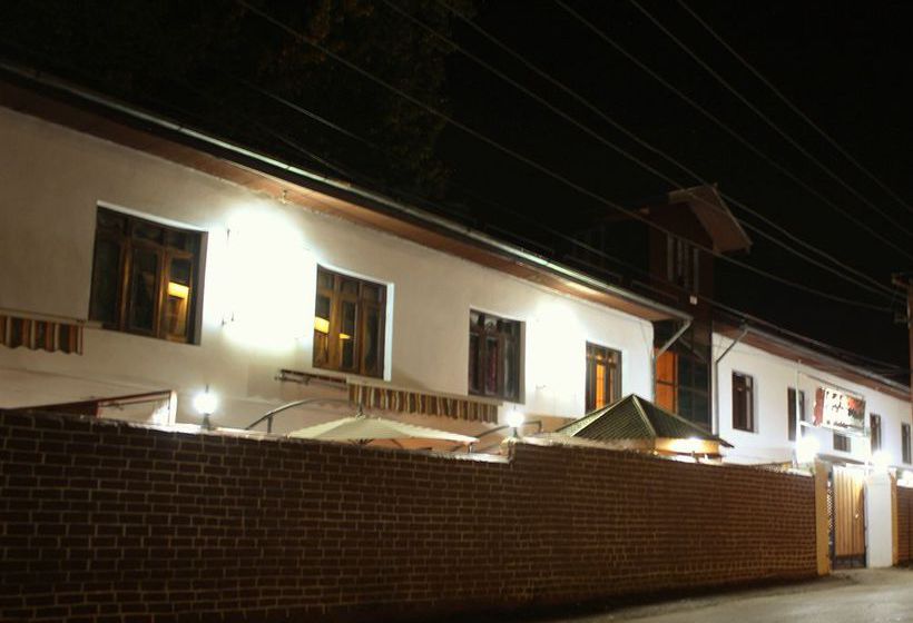 Hotel Walisons Resort 20