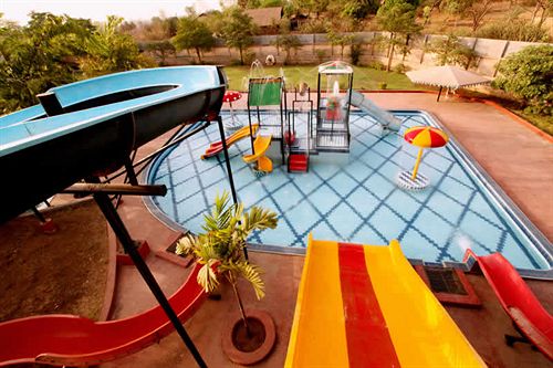 Hotel Treat Resort 13