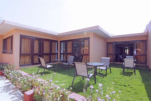 Hotel Treat Resort 2