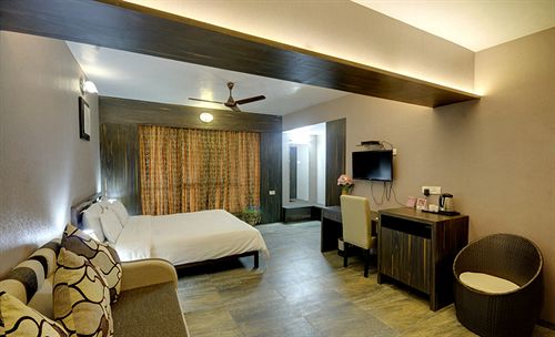 Hotel Treat Resort 3