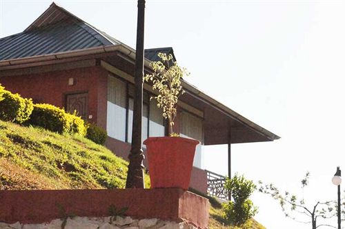 Misty Courtyard Resort Bungalow 11