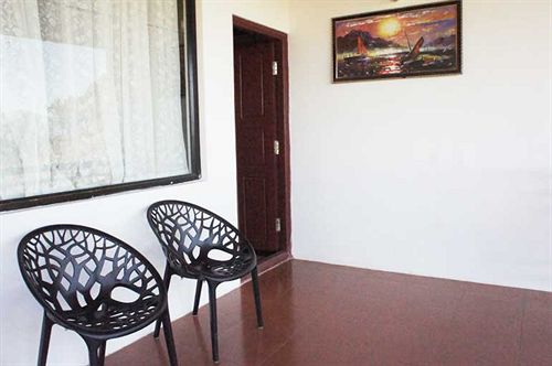 Misty Courtyard Resort Bungalow 8