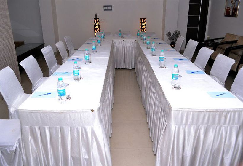 Hotel Le Crescent Ghaziabad Uttar Pradesh